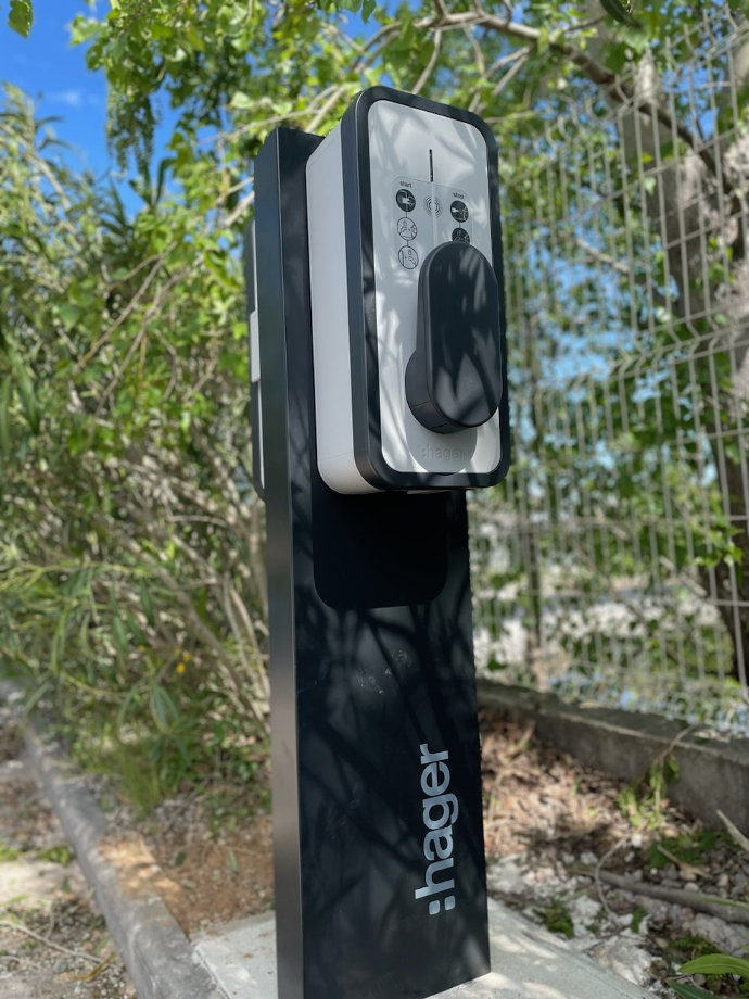 borne recharge electrique pour particulier et professionnel